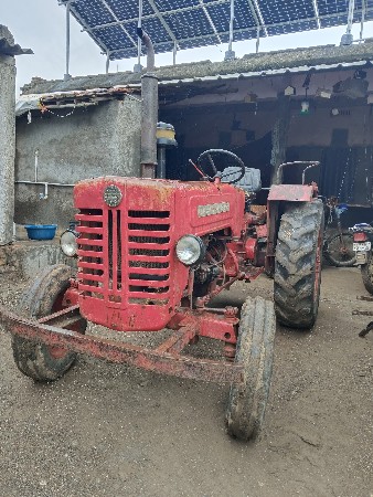 મહેદરા ટ્રેક્ટર વેચવાની છે