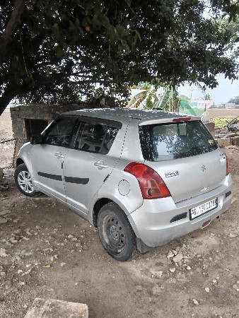 વેચવાની છે
