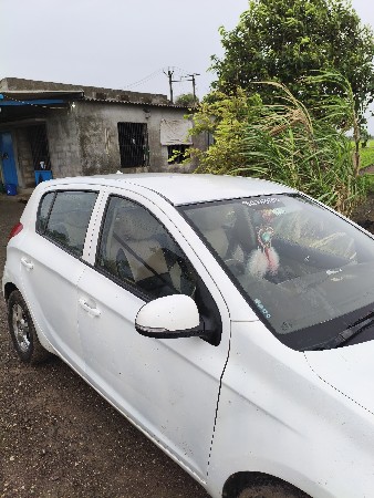 hyundai i20 astha top modal