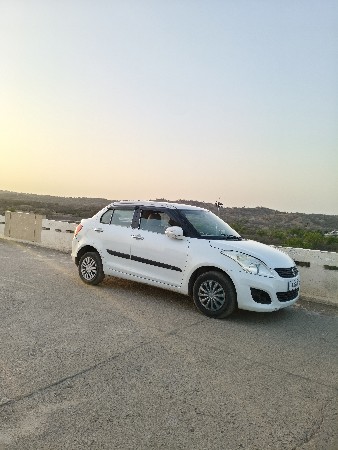 વેચવાની છે