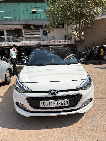 I20 Asta Dual Tone petrol CNG