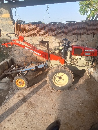 વેચવાનું છે