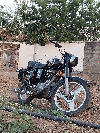 બુલેટ વેચવાનો છે