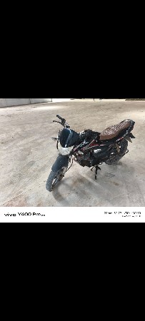 સાયન ગાડી વેચવાની છે