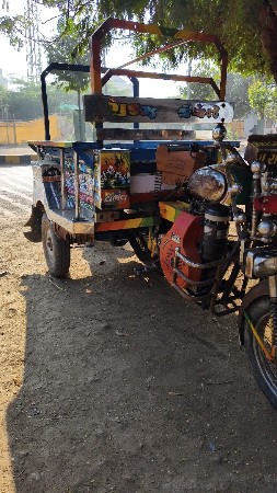 નીખીલ  ભાઈ   મોઢવાડા