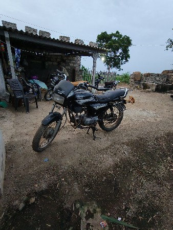 2002 નુ મોડલ ગાડી કંપલેટ