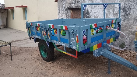 યુવરાજ ટ્રેક્ટર વેસવા નુ છે