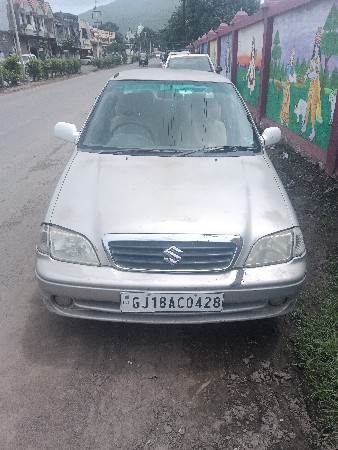 ફોરવીલ વેચવાની છે