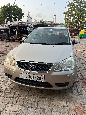 2008 મોડલ ફોર્ડ