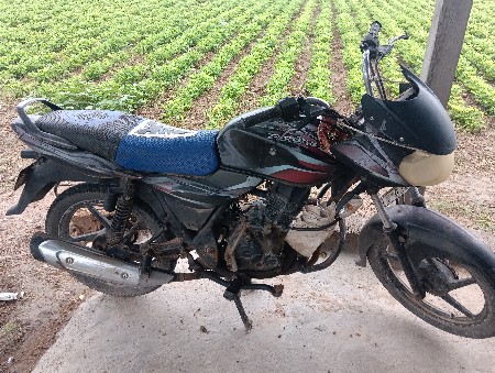 ટુ વ્હીલર વેચવાનુ છે