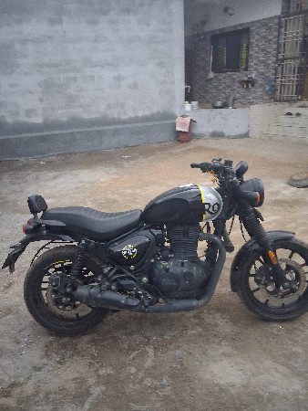 હંટર ગાડી વેચવાની છે