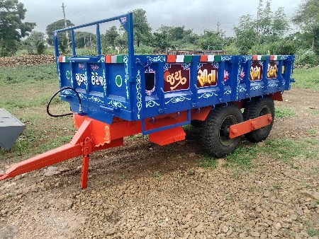 જય સીતારામનો ફોરવીલ ટેલર વેચાવ છે