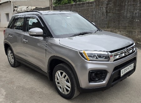 Brezza Petrol 2022