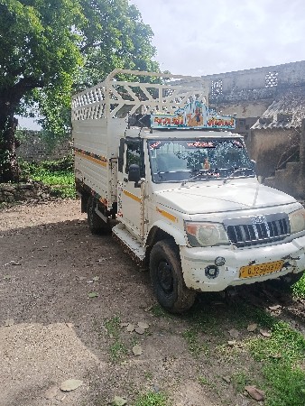 બોલેરો નવ ફુટ