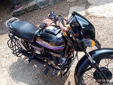મોટર સાયકલ વેચવાનું છે