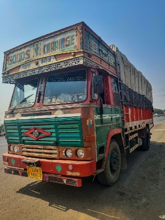 ટ્રક વેચવાનો છે