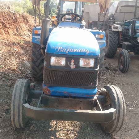 સોનાલીકા ટેકટર વેચવાનું છે