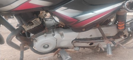 bajaj c t 100