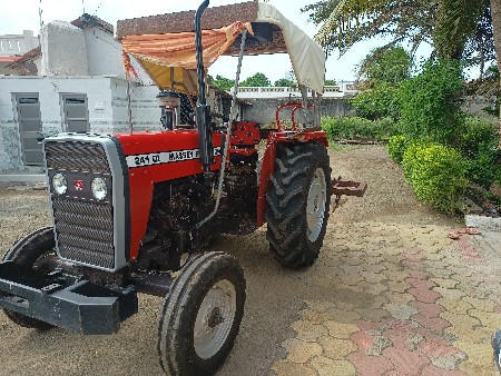 vesvanu se Massey Ferguson