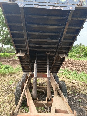 ફોરવીલ ટોલી બેસવાની છે