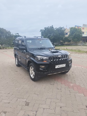Scorpio S 10