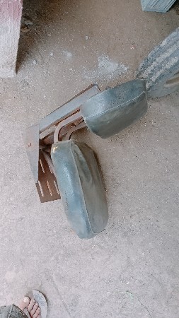મિનિ ટ્રેક્ટર ની સીટ ને બમ્પર