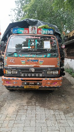 આઈસર વેચવાનું છે