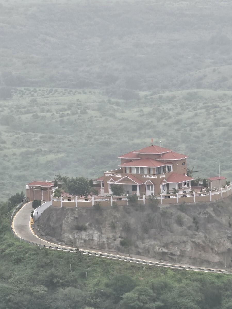 જમીન લે વેસ માટે મળો
