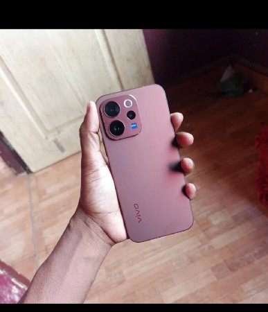 vivo v70