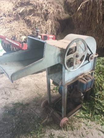 સાપ કટર વેચવાનું છે