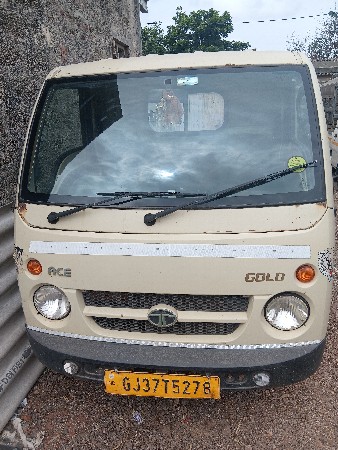 છોટા હાથી વેચવાનું  છે