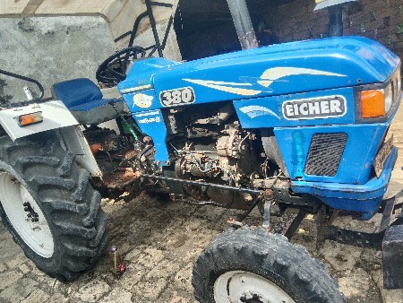 આઇસર 380