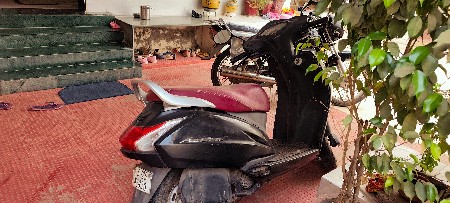 એક્ટિવા વેચવાની છે