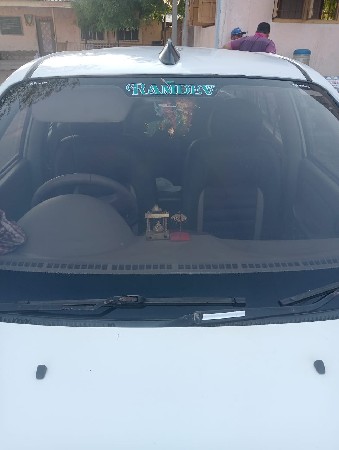 ગાડી વેચવાની છે