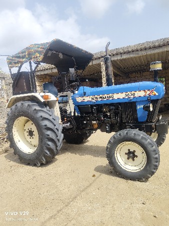 ટ્રેક્ટર વેચવાનુ છે