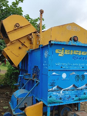વૃંદાવન થ્રેસર વેચવાનું છે