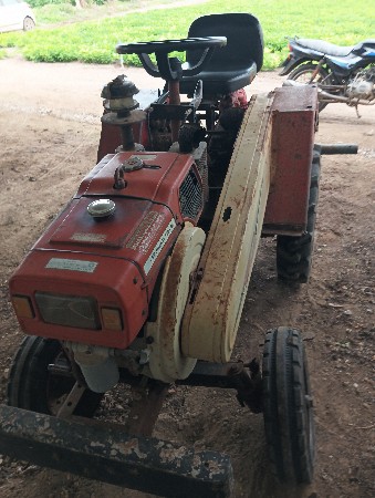 મીની ટ્રેક્ટર વેચવાનુ છે