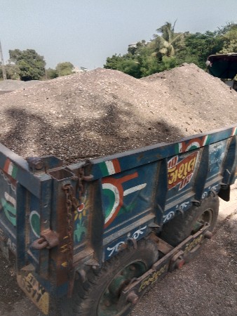 ઓજતની ની રેતી વેચવાની છે