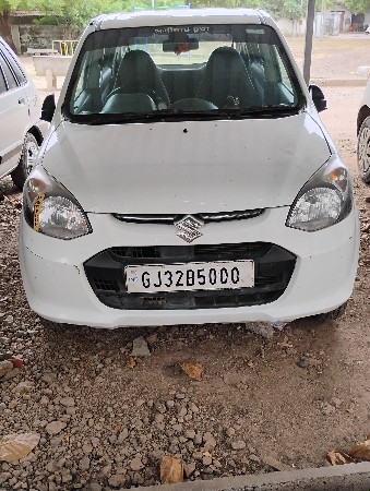 ફોર વ્હીલ-કાર વેચવાની છે