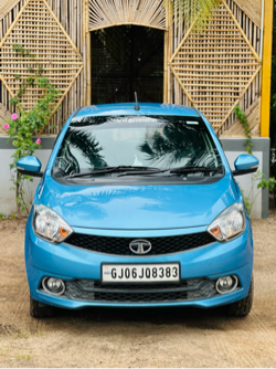 Tata Tiago Xz Petrol