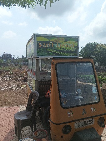 રીક્ષા વેચવાની છે