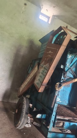 થરેશર વેચવાનું સે