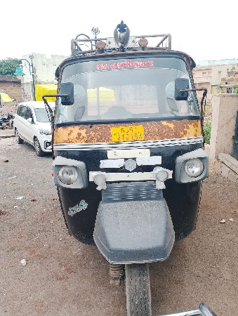 રીસા વેસવાની છે