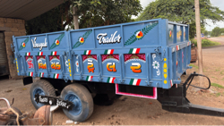 ફોરવિલ  ટેલર  વેચવાનું