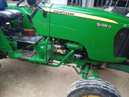 john deere 5038D