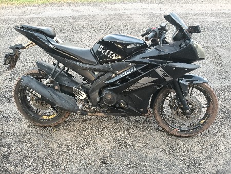 yamaha r15 v2