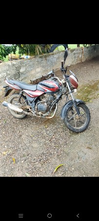 ડિસ્કવર ગાડી વેચવાની છે