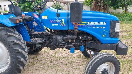 સોનાલીકા RX 745,