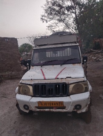 બોલેરો વેચવાનુ છે