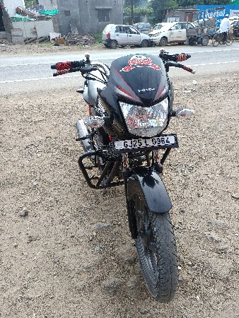ટુ વ્હીલર વેચવાનું છે